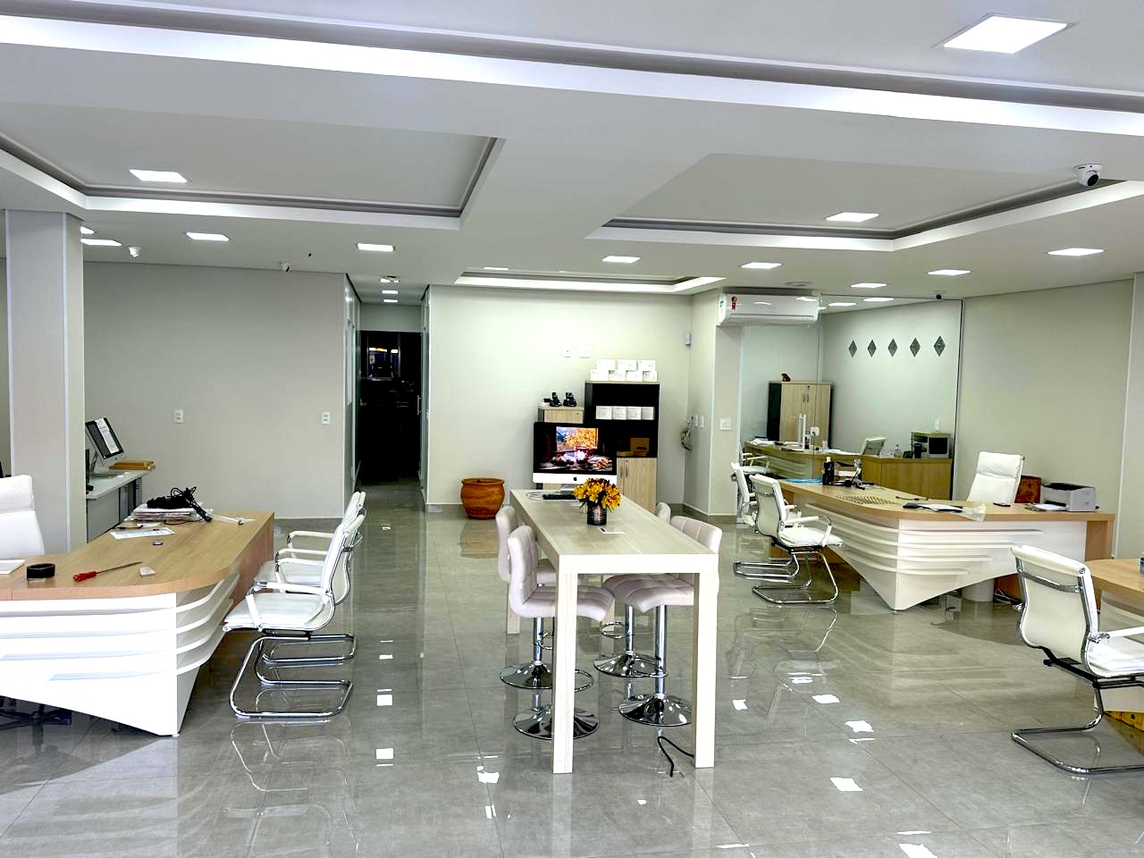 Apple cambui interno loja 1