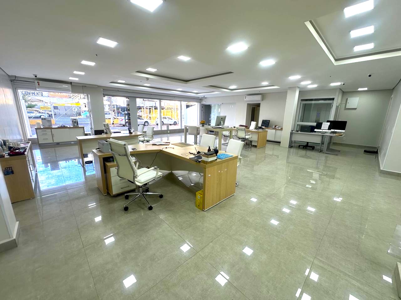 Apple cambui interno loja 2